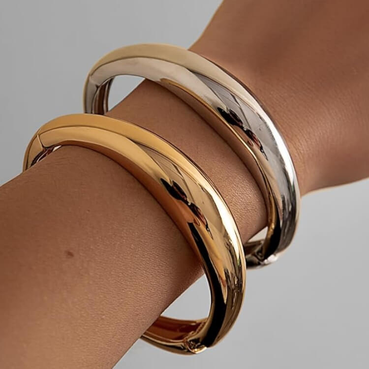 trendy accessories
