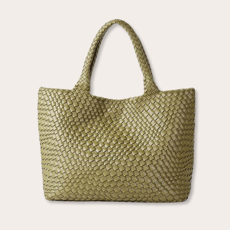 trendy accessories